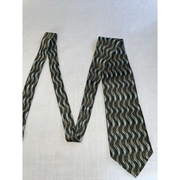 Ziggurat Men’s Dress Tie Size 57” Green Wavy Silk Business Formal Party - Picture 5 of 12